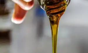Домашние маски для лица с касторовым маслом от морщин для сияющей кожи