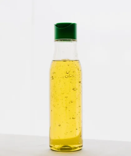 масло во флаконе