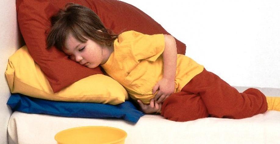 Что делать если ребенка рвет и тошнит?