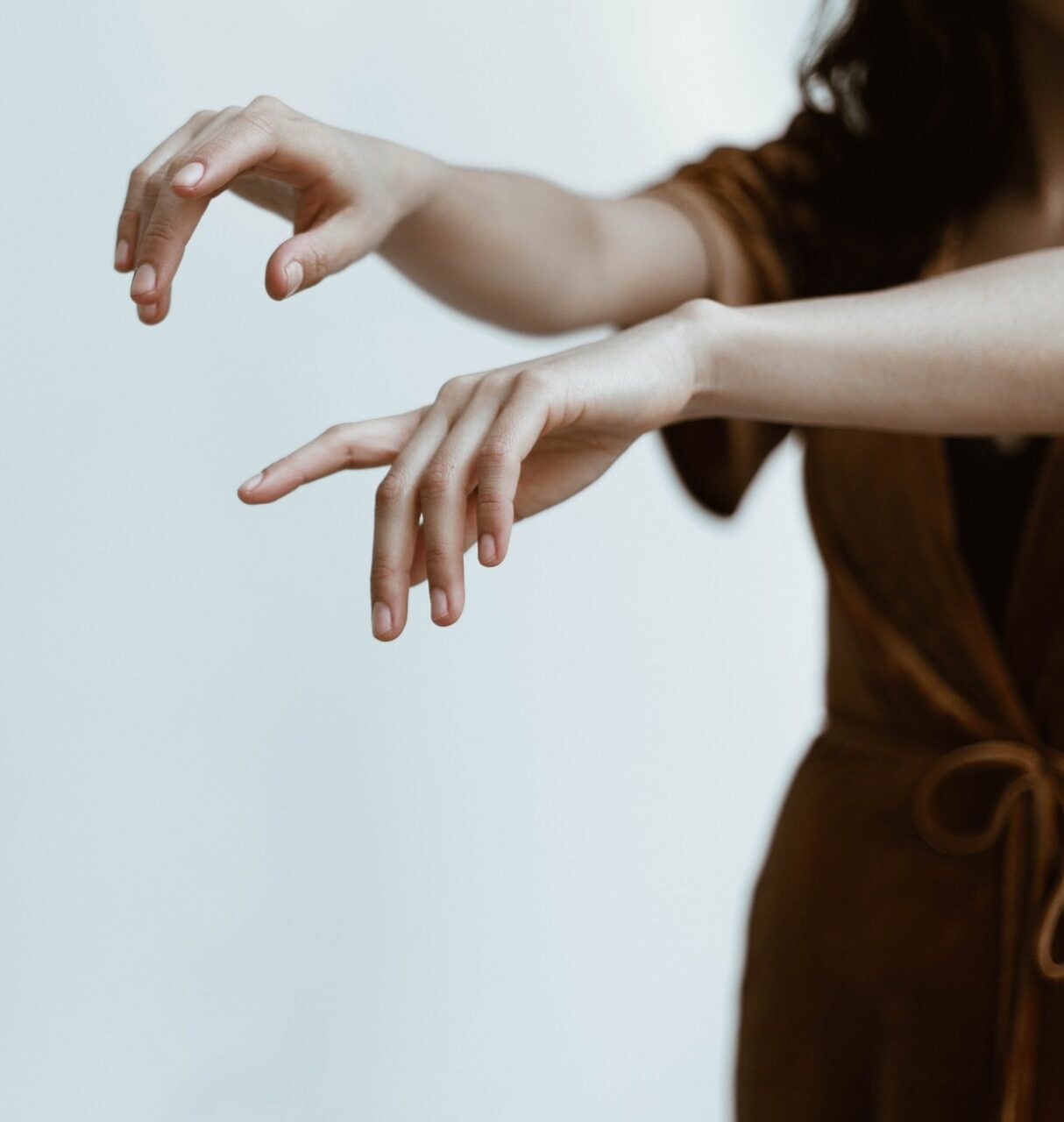 красивые женские руки