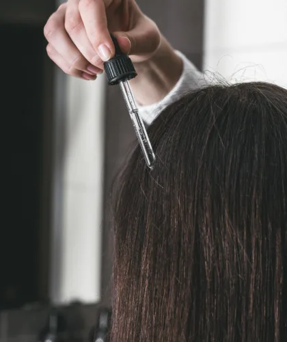 пипетка на волосах