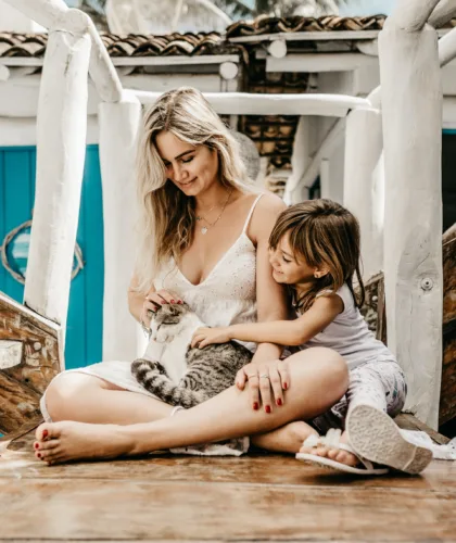 женщина с ребенком