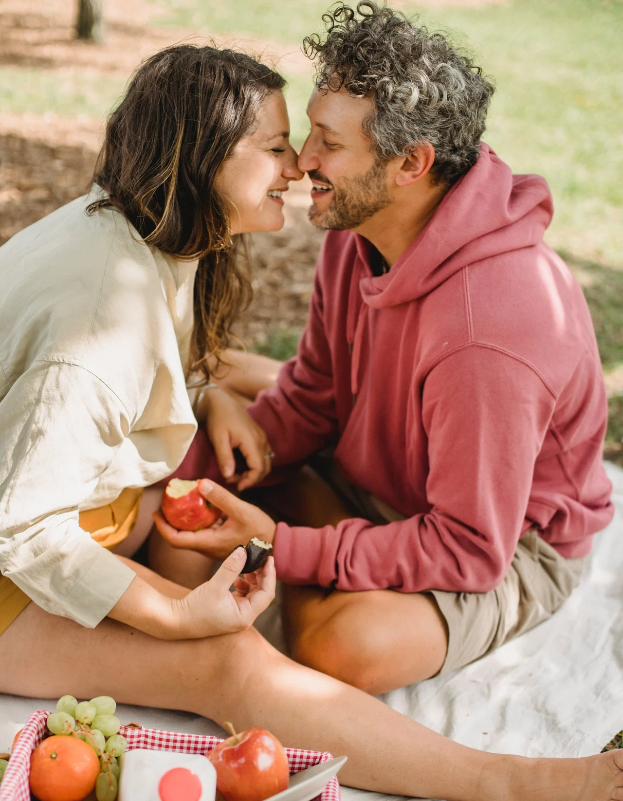 пара на природе