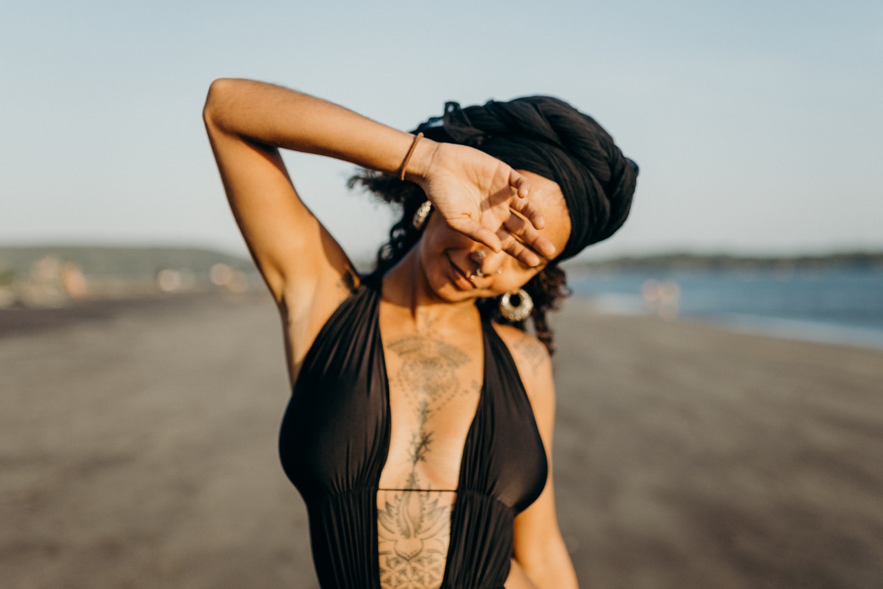 грустная девушка